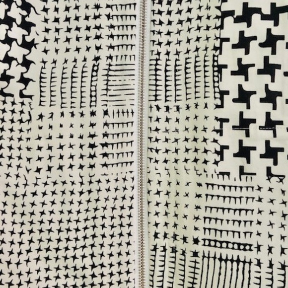 CAbi | White & Black Patchwork Houndstooth Top M - Picture 4 of 6